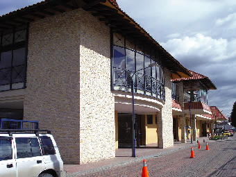 Frontis del Aeropuerto de Cuenca aéreo inaugurado en 2005