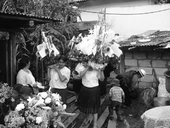 fiesta pública en Gualalcay