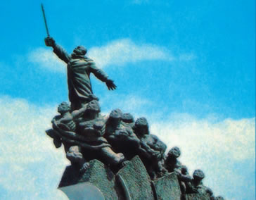 Monumento a Eloy Alfaro