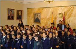 estudiantes de escuela Alfonso Cordero Palacios