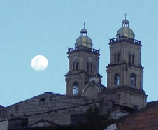 Azogues y la Luna